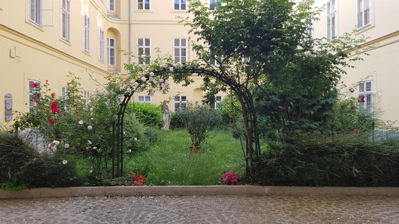 Center Gold Apartment Budapest Exterior photo